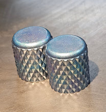 Load image into Gallery viewer, Heavy Knurled Flat Top Barrel Knobs