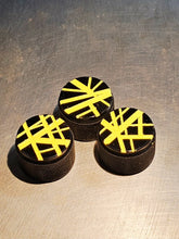 Load image into Gallery viewer, Bumblebee knobs